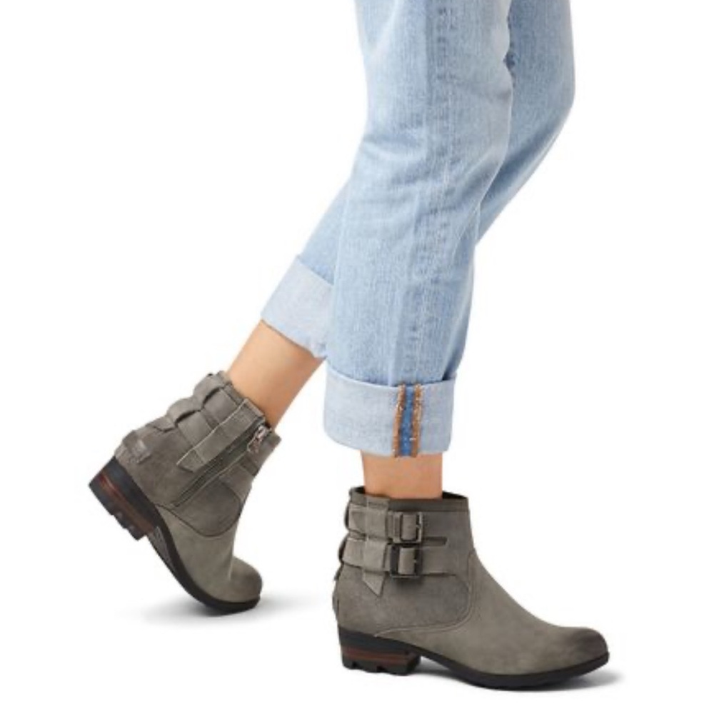Sorel Lolla grey leather and suede heeled‎ ankle boots SZ 7
